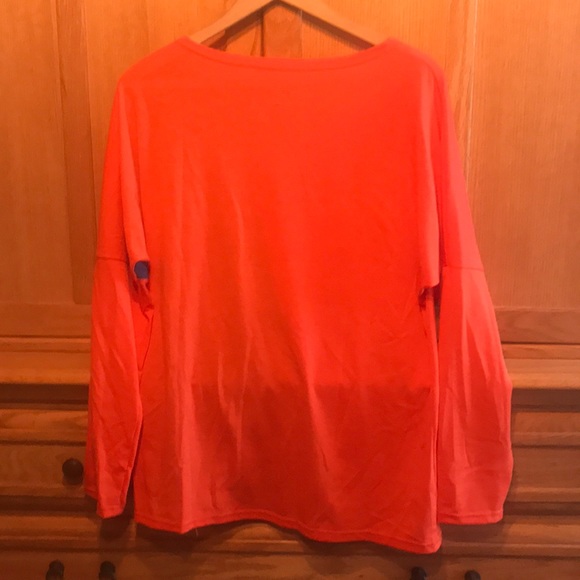 Multi color-blocked, long sleeve shirt. - Picture 4 of 5